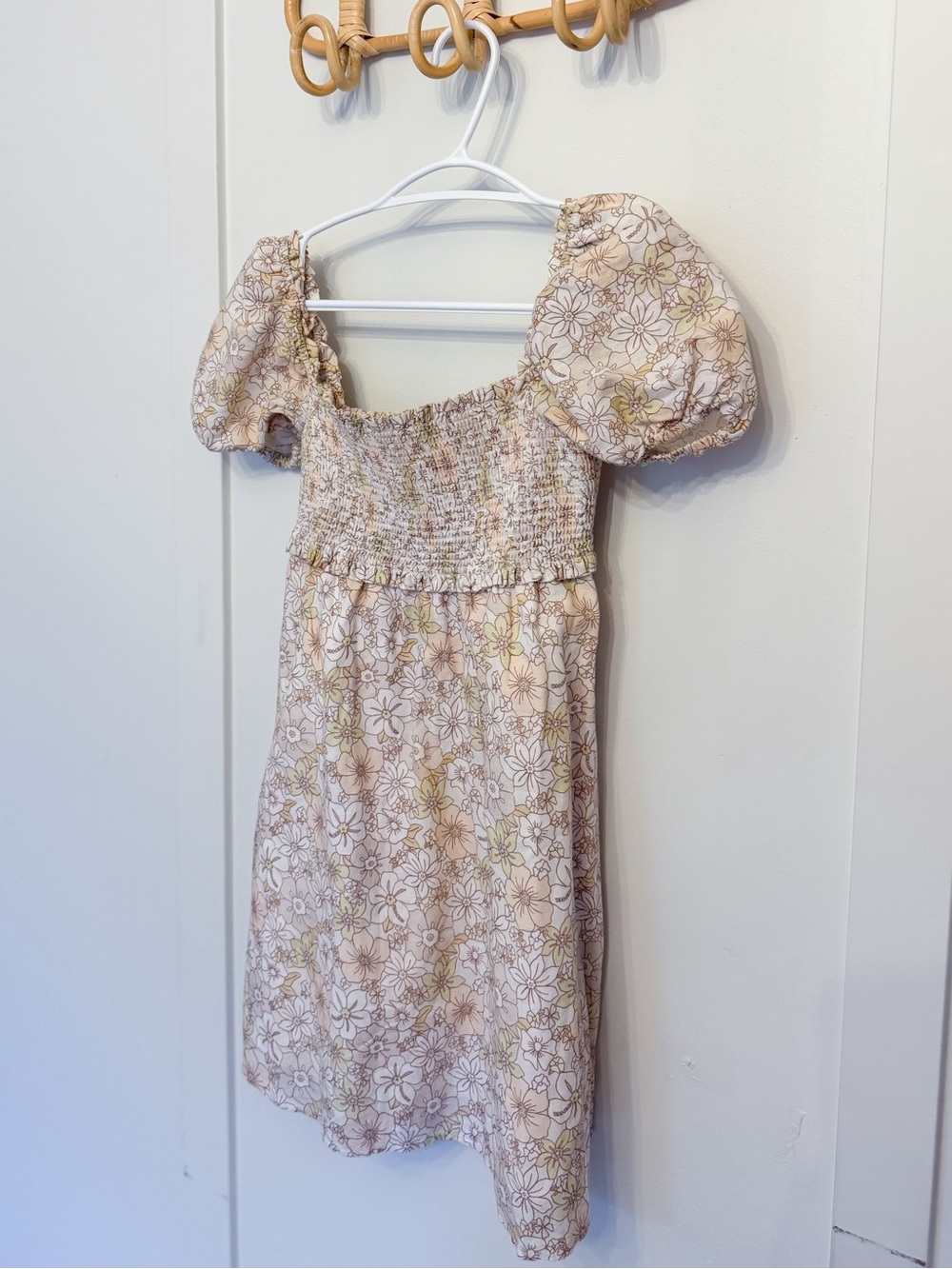 Sunday Best Floral Puff-Sleeve Mini Dress in Light Beige and Cream